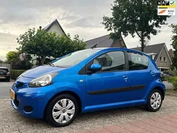 Blauw Gebruikt 2011 Toyota Aygo Comfort Hatchback | € 2.890 (Eerlijke prijs)