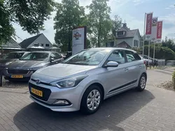 Grijs Gebruikt 2016 Hyundai i20 Hatchback | € 11.950 (Iets duurder)