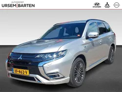 Grijs, metallic lak Gebruikt 2019 Mitsubishi Outlander Edition SUV | € 23.430 (Eerlijke prijs)
