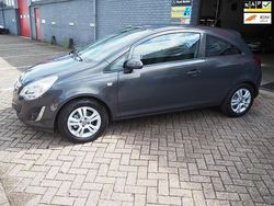 Grijs Gebruikt 2013 Opel Corsa Hatchback | € 5.750 (Eerlijke prijs)