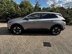 Grijs Gebruikt 2017 Opel Grandland X Innovation SUV | € 12.999 (Duur)