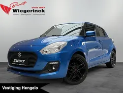 Blauw Gebruikt 2020 Suzuki Swift Hatchback | € 14.899 (Eerlijke prijs)