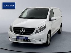 Wit Gebruikt 2023 Mercedes Vito MPV | € 29.945 (Goede deal)