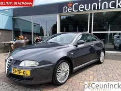 Grijs Gebruikt 2006 Alfa Romeo GT Distinctive Coupé | € 3.850 (Eerlijke prijs)