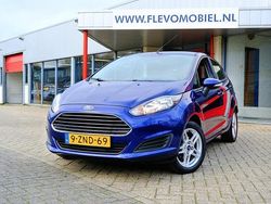 Blauw Gebruikt 2015 Ford Fiesta Style Hatchback | € 7.350 (Eerlijke prijs)