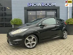Zwart Gebruikt 2017 Ford Fiesta ST Hatchback | € 14.895 (Super prijs)