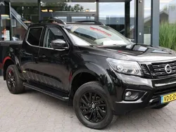 Zwart, metallic lak Gebruikt 2019 Nissan Navara N-Guard Pickup | € 42.344