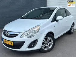 Wit Gebruikt 2013 Opel Corsa Hatchback | € 3.950 (Eerlijke prijs)