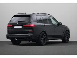 Bmw individual special request lakkleur (donker zwart) Gebruikt 2022 BMW X7 Comfort Edition SUV | € 94.880 (Eerlijke prijs)