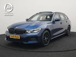 Blauw Gebruikt 2020 BMW 330e Stationwagen | € 30.740 (Eerlijke prijs)
