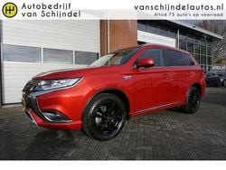 Rood Gebruikt 2019 Mitsubishi Outlander P-HEV Edition SUV | € 17.495 (Goede deal)