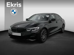 Zwart Gebruikt 2019 BMW 330e Executive Sedan | € 31.950 (Duur)