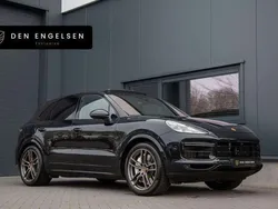 , metallic lak Gebruikt 2018 Porsche Cayenne Turbo Sport SUV | € 69.950