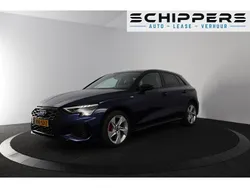 Blauw Gebruikt 2022 Audi A3 Competition Hatchback | € 29.900 (Super prijs)