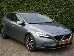 Grijs Gebruikt 2018 Volvo V40 Dynamic Stationwagen | € 21.500 (Eerlijke prijs)
