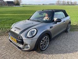 Grijs (metallic) Gebruikt 2017 Mini Cooper S Cabriolet Business Cabriolet | € 22.950 (Eerlijke prijs)