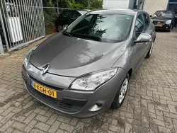 Grijs Gebruikt 2012 Renault Mégane III Expression Hatchback | € 4.750 (Goede deal)