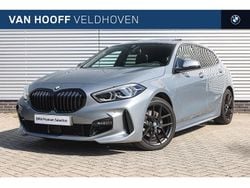 Grijs Gebruikt 2024 BMW 118 Executive Hatchback | € 35.450 (Goede deal)