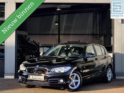 Zwart Gebruikt 2016 BMW 118 Sport Line Hatchback | € 11.500 (Eerlijke prijs)