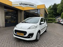 Wit Gebruikt 2013 Peugeot 107 Active Hatchback | € 5.495 (Eerlijke prijs)