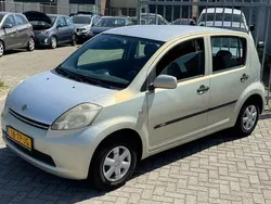 Beige, metallic lak Gebruikt 2006 Daihatsu Sirion Hatchback | € 990 (Goede deal)