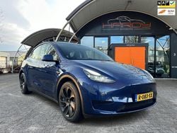 Blauw (metallic) Gebruikt 2022 Tesla Model Y RWD SUV | € 30.680 (Eerlijke prijs)