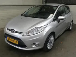 Grijs Gebruikt 2011 Ford Fiesta Titanium Hatchback | € 4.445 (Eerlijke prijs)