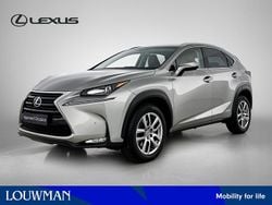 Zilver (metallic) Gebruikt 2015 Lexus NX300h Luxury Line SUV | € 29.950 (Eerlijke prijs)