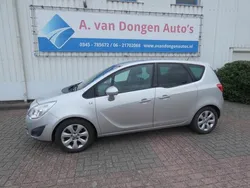 Grijs, metallic lak Gebruikt 2011 Opel Meriva Cosmo MPV | € 3.995 (Goede deal)