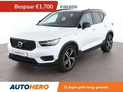Wit Gebruikt 2020 Volvo XC40 R-Design SUV | € 28.549 (Eerlijke prijs)