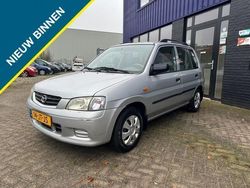 Grijs Gebruikt 2002 Mazda Demio Exclusive Hatchback | € 949