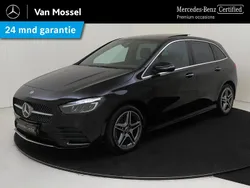 Zwart Gebruikt 2024 Mercedes B250e AMG line MPV | € 41.945 (Eerlijke prijs)