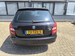 Zwart Gebruikt 2012 Skoda Fabia Dynamic Hatchback | € 1.500 (Super prijs)