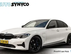 Wit Gebruikt 2020 BMW 330e Sport Line Sedan | € 29.750 (Goede deal)