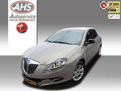 Beige Gebruikt 2008 Lancia Delta Hatchback | € 3.950 (Duur)