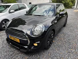 Zwart Gebruikt 2016 Mini Cooper Business Hatchback | € 10.750 (Eerlijke prijs)