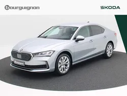 Zilver Nieuw 2024 Skoda Superb First Edition Hatchback | € 40.900 (Super prijs)