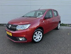 Rood Gebruikt 2018 Dacia Sandero Lauréate Hatchback | € 7.945 (Eerlijke prijs)