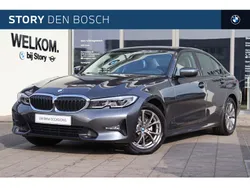 Mineralgrau Gebruikt 2022 BMW 320 Executive Sedan | € 32.950 (Goede deal)