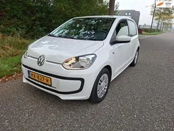 Wit Gebruikt 2016 VW up! move up! Hatchback | € 5.250 (Eerlijke prijs)