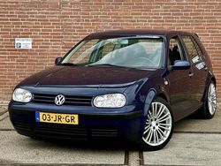 Blauw, metallic lak Gebruikt 2002 VW Golf IV Hatchback | € 2.450 (Eerlijke prijs)
