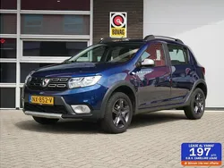 Blauw Gebruikt 2017 Dacia Sandero Stepway Hatchback | € 11.950 (Eerlijke prijs)