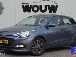 Grijs Gebruikt 2016 Hyundai i20 Hatchback | € 7.495