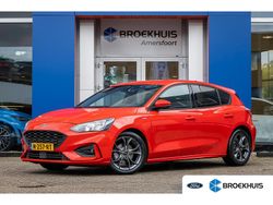 Rood Gebruikt 2020 Ford Focus ST-Line Hatchback | € 19.395 (Goede deal)