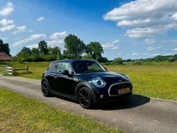Zwart Gebruikt 2019 Mini Cooper Chili Hatchback | € 17.500 (Eerlijke prijs)