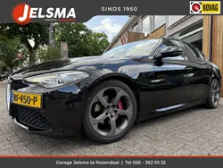Zwart, metallic lak Gebruikt 2017 Alfa Romeo Giulia Super Sedan | € 25.000 (Eerlijke prijs)