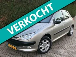 Grijs Gebruikt 2005 Peugeot 206 Hatchback | € 1.599 (Eerlijke prijs)