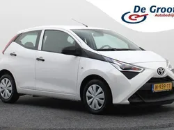 Wit Gebruikt 2022 Toyota Aygo Hatchback | € 12.950 (Super prijs)