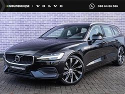 Zwart Gebruikt 2020 Volvo V60 Momentum Stationwagen | € 25.694 (Iets duurder)