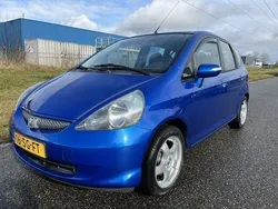 Blauw Gebruikt 2005 Honda Jazz LS Hatchback | € 2.944 (Eerlijke prijs)